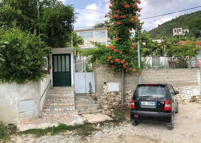 Lili\'S House